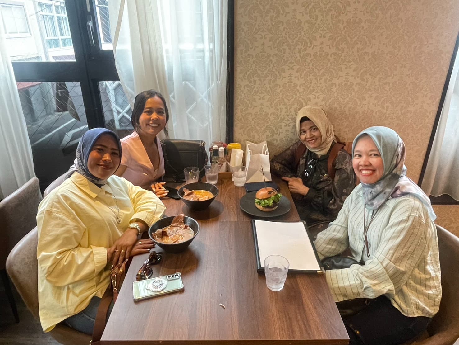 Halal Wagyu Morning Burger · Higashi-Ginza guests
