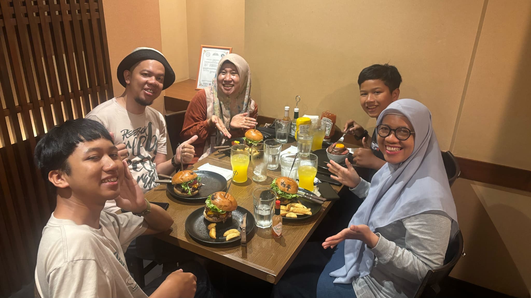 Halal Wagyu Morning Burger · Higashi-Ginza guests